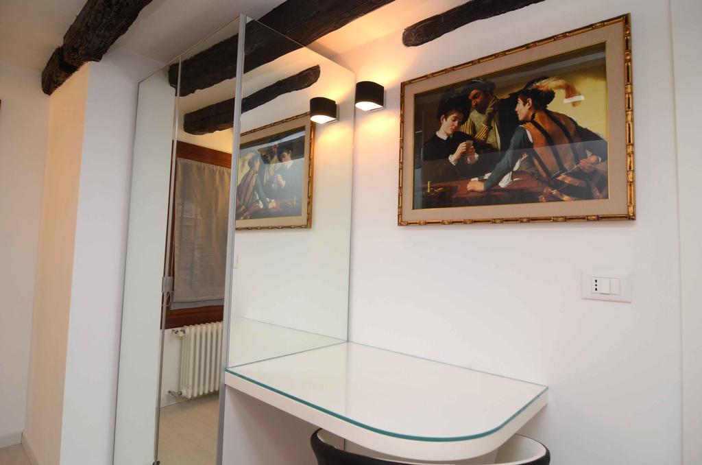 Apartamento Mirrors