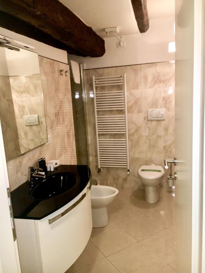 Mirrors Apartamento Venecia